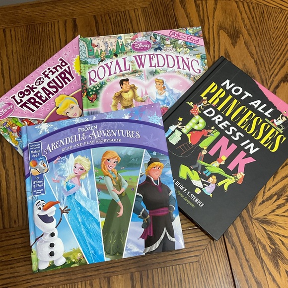 Disney Toys 5 Disney Look Finds Not All Princesses Dress